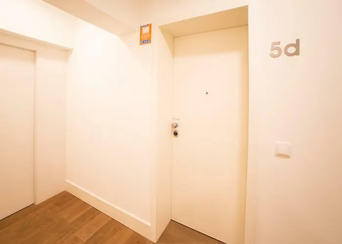 Flh Restauradores Modern شقة